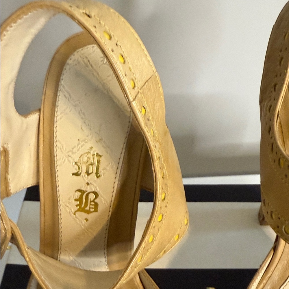 L.A.M.B. Tan and Yellow Studded Leather Platform Heels. 6.5 in original box - Picture 10 of 14